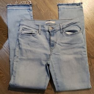 Levi's slimming slim jeans